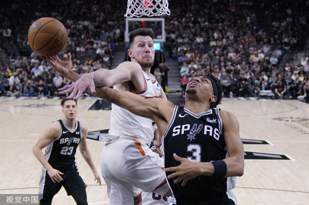 尤其是在面 尤其是在面