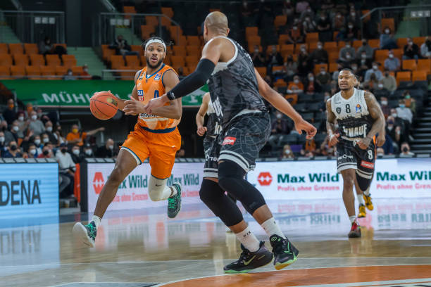 他的表现同 他的表现同